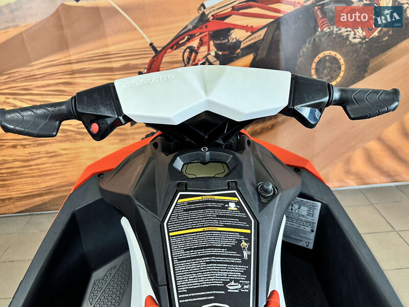 Гидроцикл спортивный BRP Spark 2017 в Житомире фото 8 Гидроцикл спортивный BRP Spark 2017 в Житомире