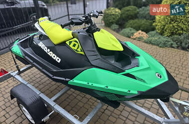 Гидроцикл спортивный BRP Spark 2020 в 
