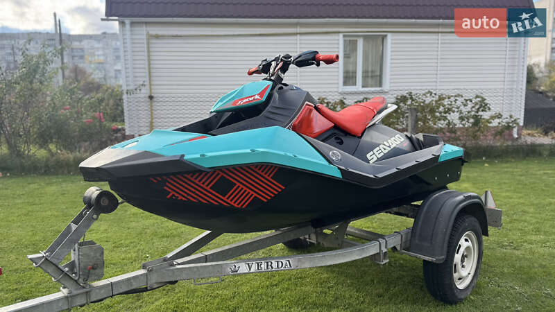 Гідроцикл спортивний BRP Spark 2017 в Житомирі фото 3 Гідроцикл спортивний BRP Spark 2017 в Житомирі