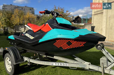 Гідроцикл спортивний BRP Spark 2017 в Житомирі фото 5 Гідроцикл спортивний BRP Spark 2017 в Житомирі