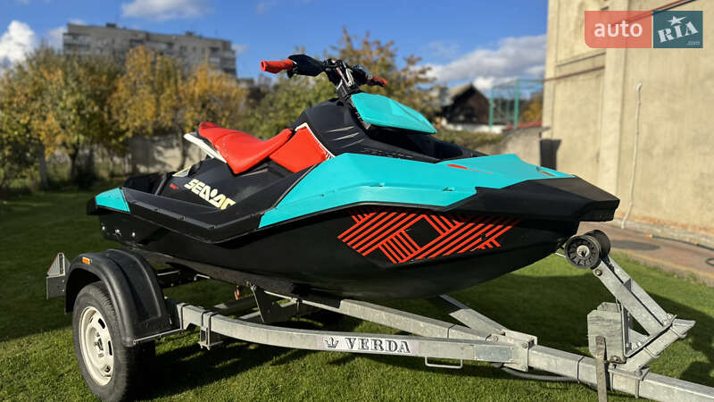 Гідроцикл спортивний BRP Spark 2017 в Житомирі фото 5 Гідроцикл спортивний BRP Spark 2017 в Житомирі