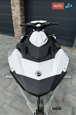 Гідроцикл спортивний BRP Spark 2014 в Дніпрі