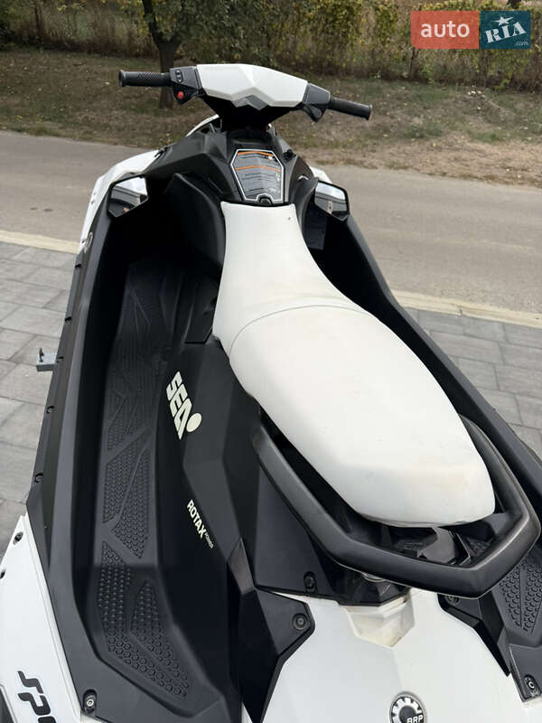 Гидроцикл спортивный BRP Spark 2014 в Днепре