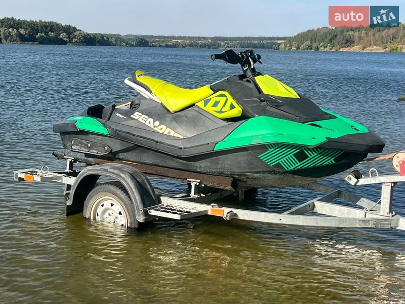 Гідроцикл спортивний BRP Spark 2020 в Ладижині