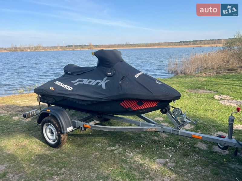 Гидроцикл туристический BRP Spark 2019 в Луцке фото 4 Гидроцикл туристический BRP Spark 2019 в Луцке