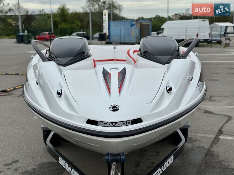 Катер BRP Speedster 2012 в Киеве