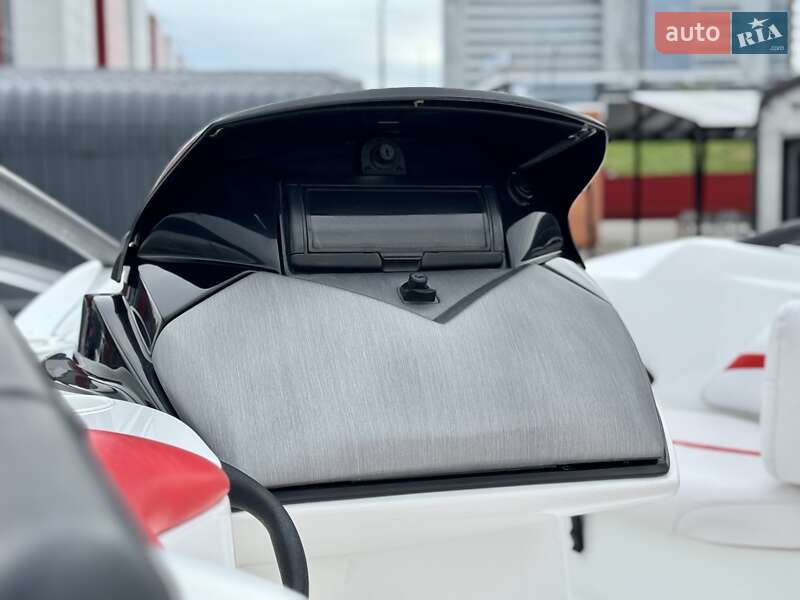 Катер BRP Speedster 2012 в Киеве