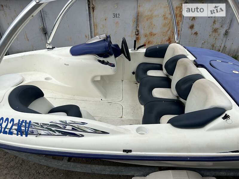 Катер BRP Sportster 2000 в Києві