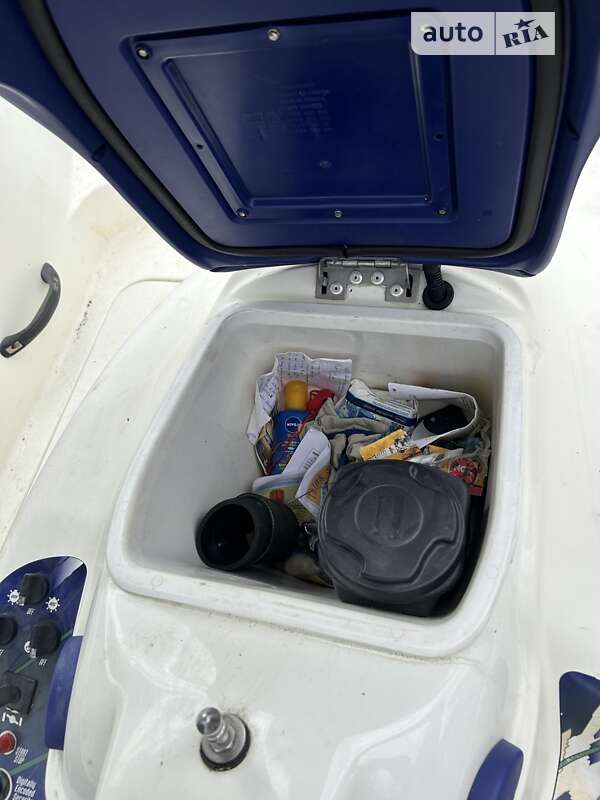Катер BRP Sportster 2000 в Києві