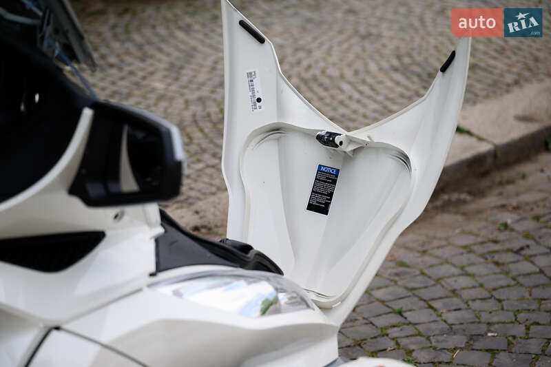 Трайк BRP Spyder 2016 в Ужгороде фото 20 Трайк BRP Spyder 2016 в Ужгороде