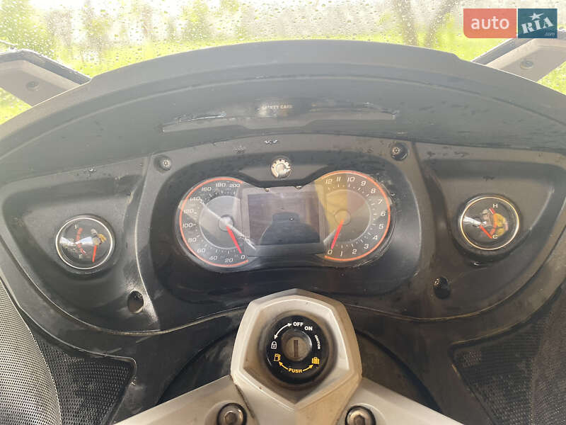 Трицикл BRP Spyder 2012 в Львове