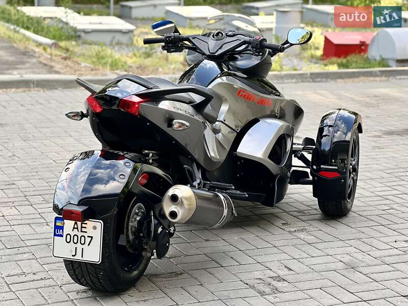 Трайк BRP Spyder 2011 в Днепре фото 25 Трайк BRP Spyder 2011 в Днепре