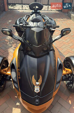 Трицикл BRP Spyder 2011 в 