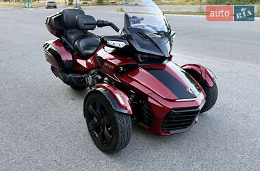 Трицикл BRP Spyder 2017 в 