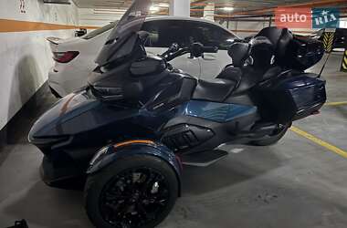 Трицикл BRP Spyder 2020 в 