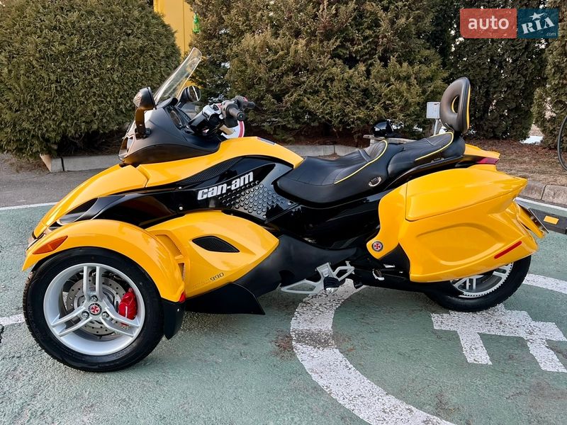 Трицикл BRP Spyder 2010 в Дубно