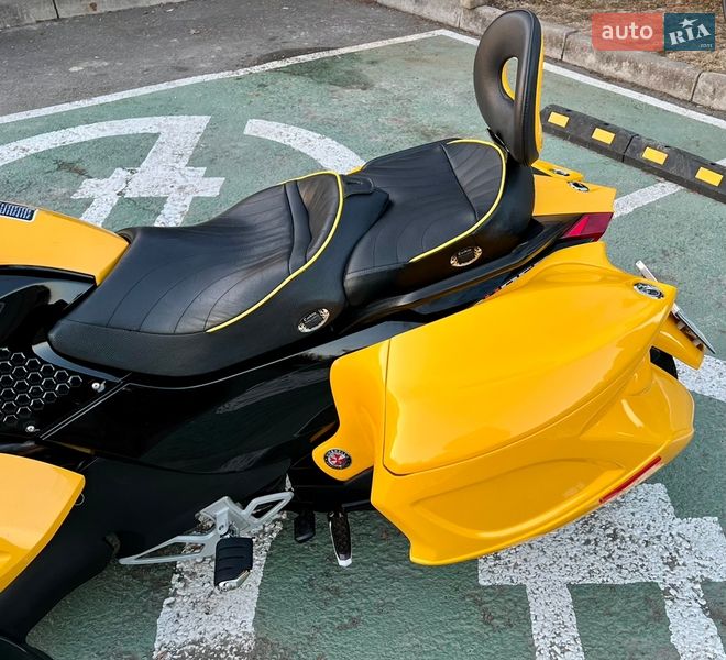 Трицикл BRP Spyder 2010 в Дубно