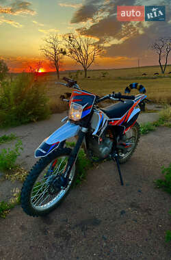 Мотоцикл Кросс BSE J3D 300 Enduro 2024 в 