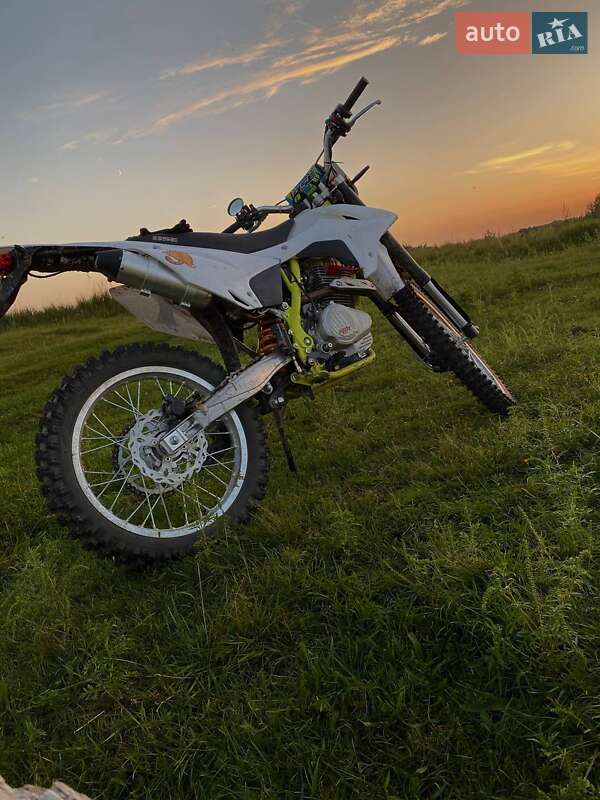 Мотоцикл Позашляховий (Enduro) BSE J3D 2023 в Шостці