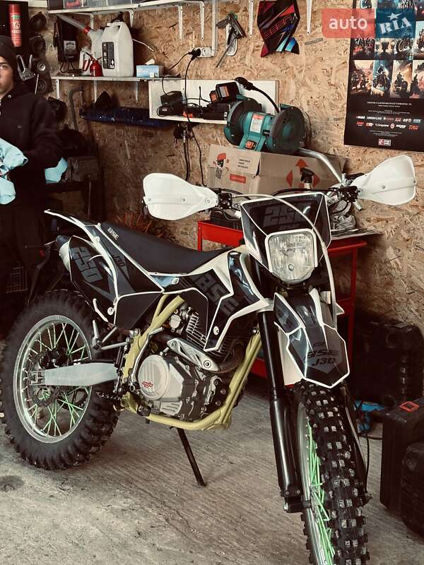 Мопеди BSE J3D 2024 в Рахові фото Мопеди BSE J3D 2024 в Рахові