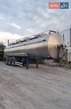 Цистерна напівпричіп BSL STC-1M 1995 в 
