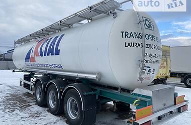 Цистерна полуприцеп BSLT BD 2000 в 