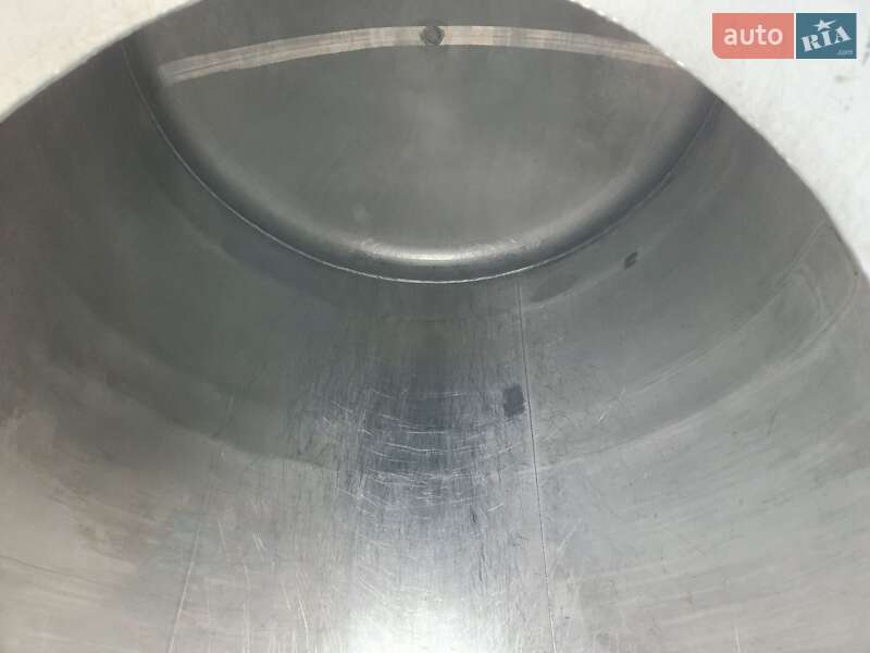 Цистерна полуприцеп BSLT STC 1999 в Ромнах