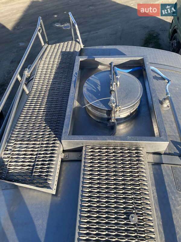 Цистерна напівпричіп BSLT STEA 2000 в Тернополі фото 24 Цистерна напівпричіп BSLT STEA 2000 в Тернополі