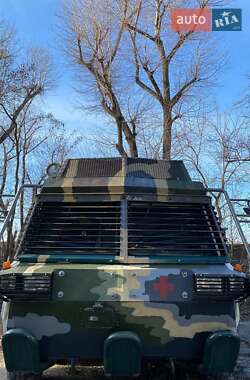 Бронированный автомобиль БТР 60 1988 в 