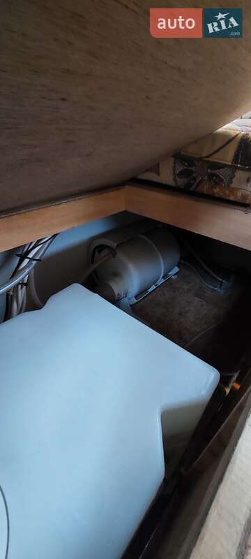 Прицеп дача Buerstner Averso Premium 1999 в Житомире фото 46 Прицеп дача Buerstner Averso Premium 1999 в Житомире