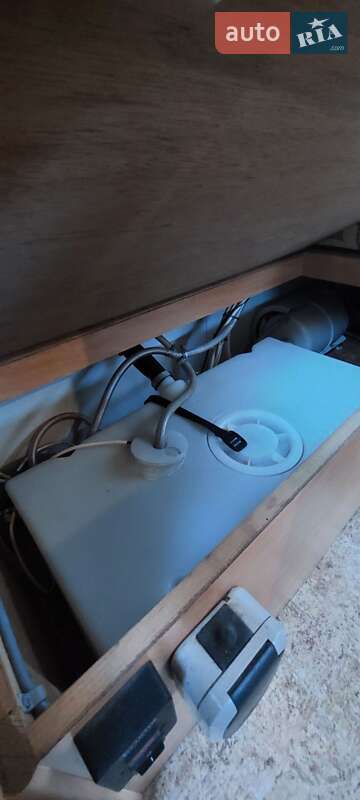 Прицеп дача Buerstner Averso Premium 1999 в Житомире фото 49 Прицеп дача Buerstner Averso Premium 1999 в Житомире