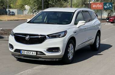 Позашляховик / Кросовер Buick Enclave 2018 в 