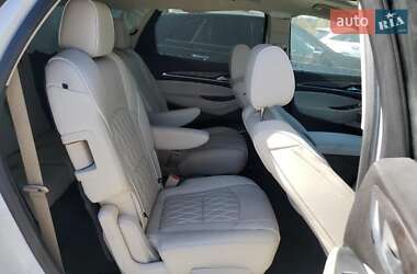 Минивэн Buick Enclave 2022 в 