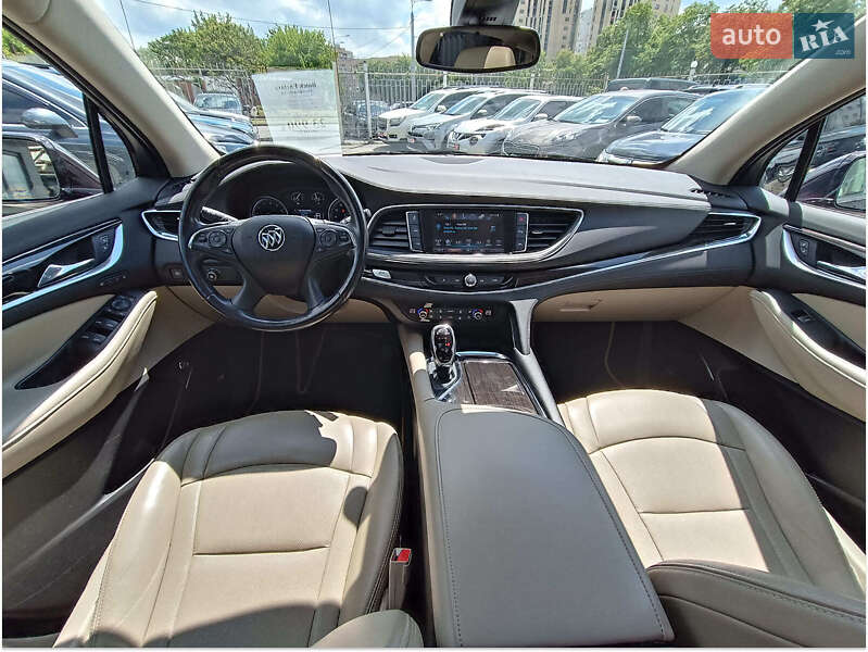 Внедорожник / Кроссовер Buick Enclave 2017 в Харькове