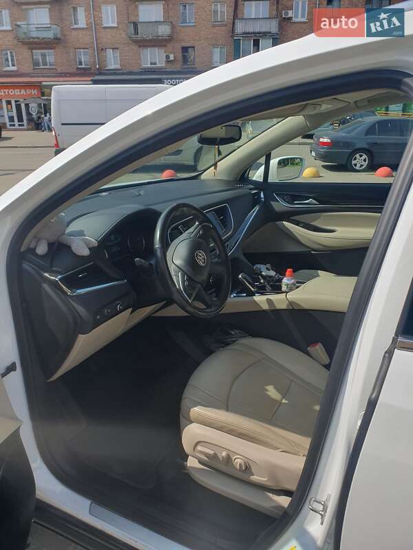 Внедорожник / Кроссовер Buick Enclave 2018 в Киеве фото 12 Внедорожник / Кроссовер Buick Enclave 2018 в Киеве