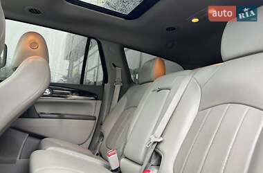 Внедорожник / Кроссовер Buick Enclave 2015 в 