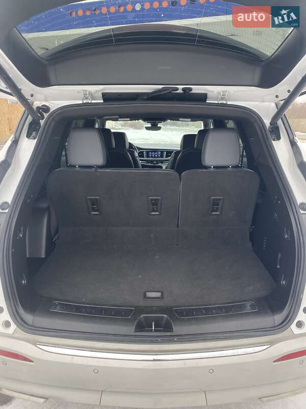 Внедорожник / Кроссовер Buick Enclave 2021 в Дергачах