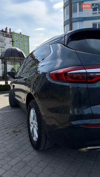 Внедорожник / Кроссовер Buick Enclave 2017 в Ивано-Франковске