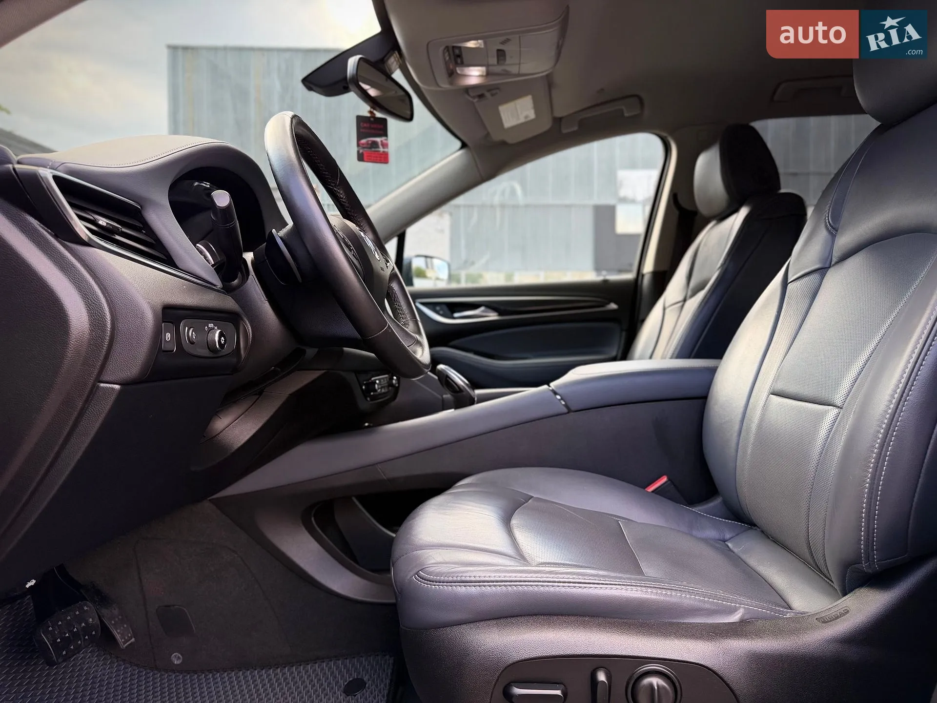 2017 Buick Enclave - мініатюра 20
