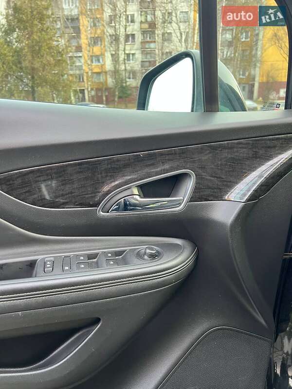 Позашляховик / Кросовер Buick Encore 2016 в Ужгороді