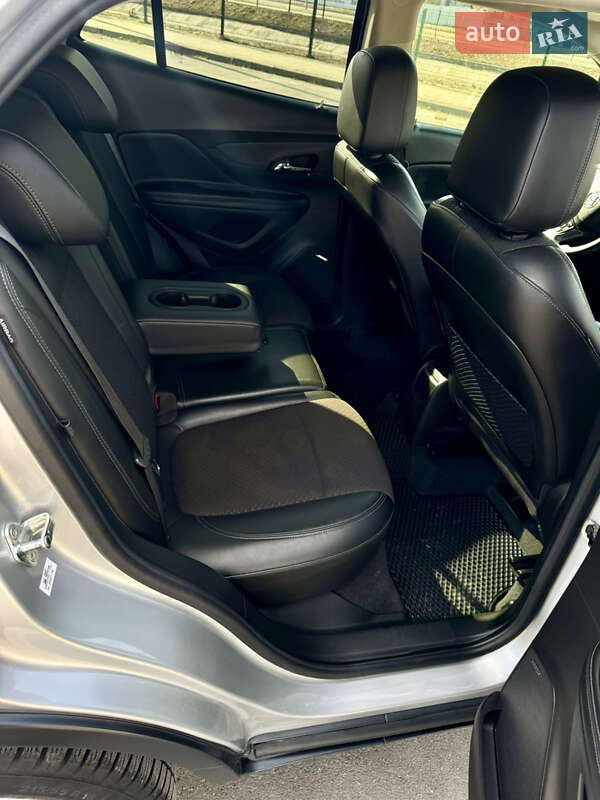 Позашляховик / Кросовер Buick Encore 2016 в Львові