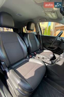 Внедорожник / Кроссовер Buick Encore 2018 в 