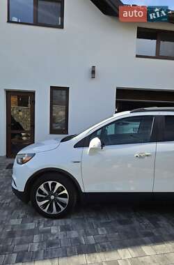 Внедорожник / Кроссовер Buick Encore 2019 в 