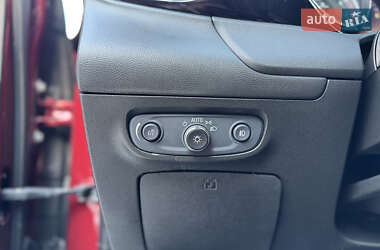 Внедорожник / Кроссовер Buick Encore 2021 в 