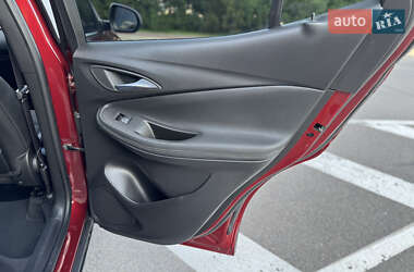 Внедорожник / Кроссовер Buick Encore 2021 в 