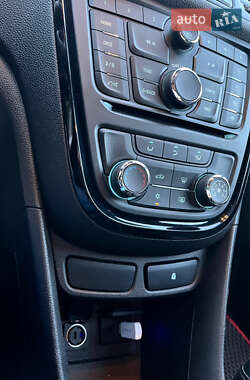Позашляховик / Кросовер Buick Encore 2013 в 