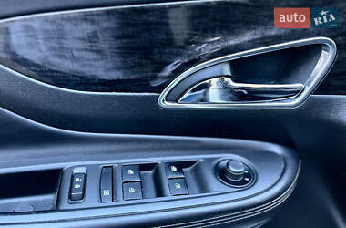 Позашляховик / Кросовер Buick Encore 2013 в 