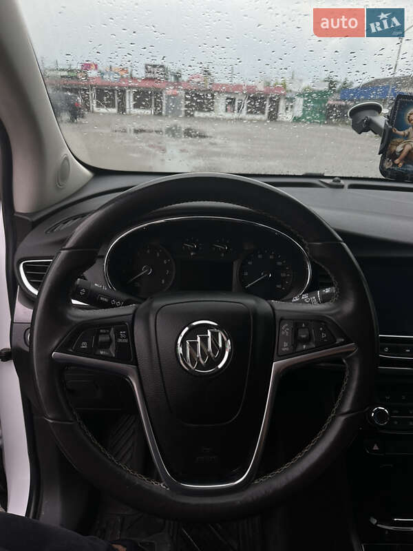 Позашляховик / Кросовер Buick Encore 2016 в Золочеві