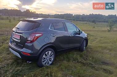 Внедорожник / Кроссовер Buick Encore 2018 в 