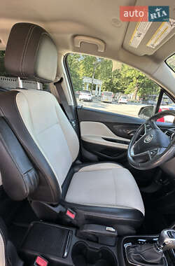Позашляховик / Кросовер Buick Encore 2018 в 